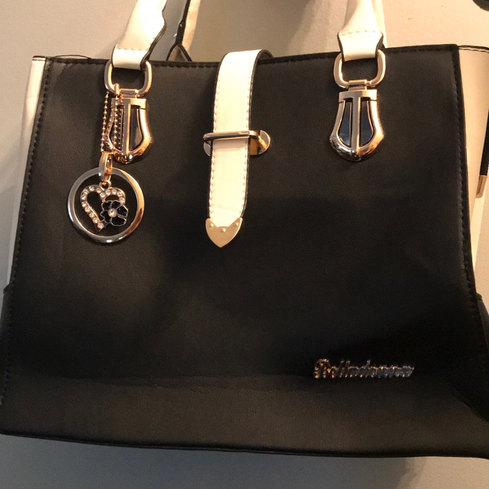 Belladonna Purse